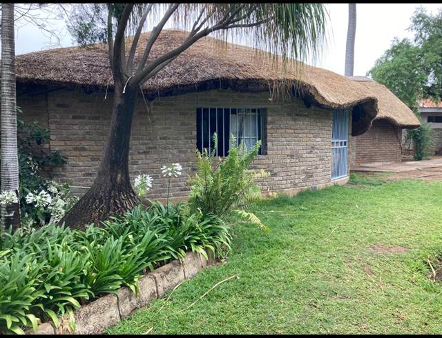 1,000M² INVESTMENT FOR SALE IN WATERVAL EAST